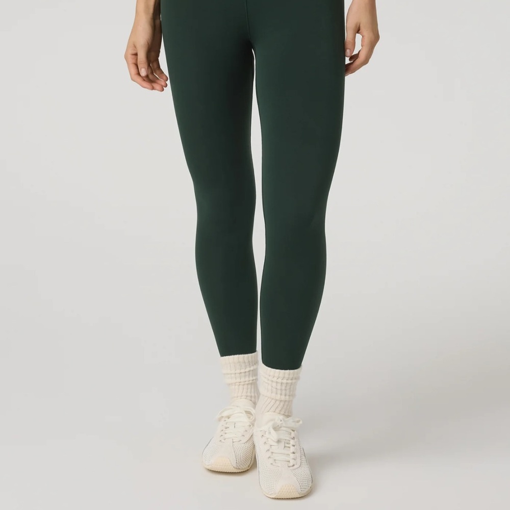 NWT Vuori all the form leggings evergreen Size S